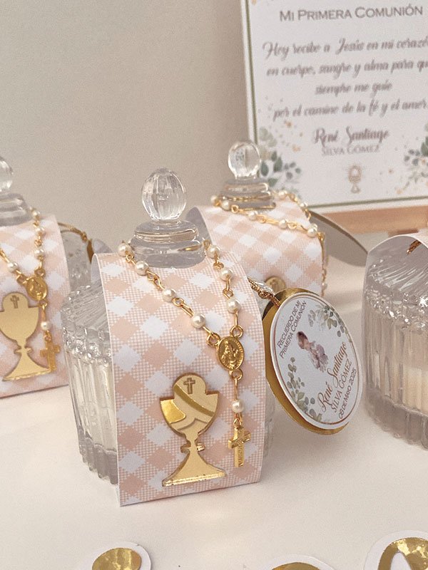 b2-600x800 Bombonera con aplique acrílico