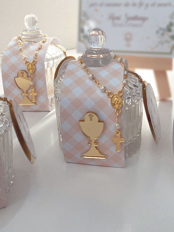 b5-600x800 Bombonera con aplique acrílico