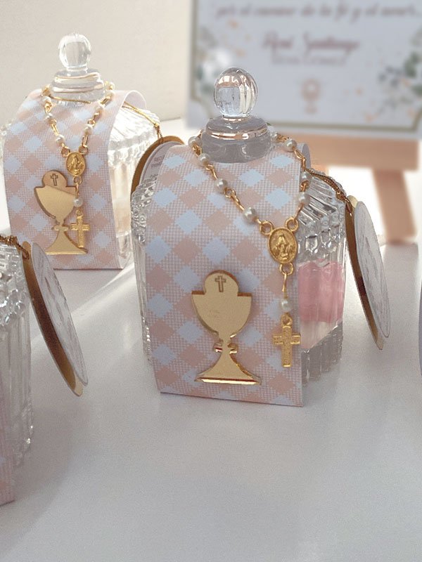 b6-600x800 Bombonera con aplique acrílico